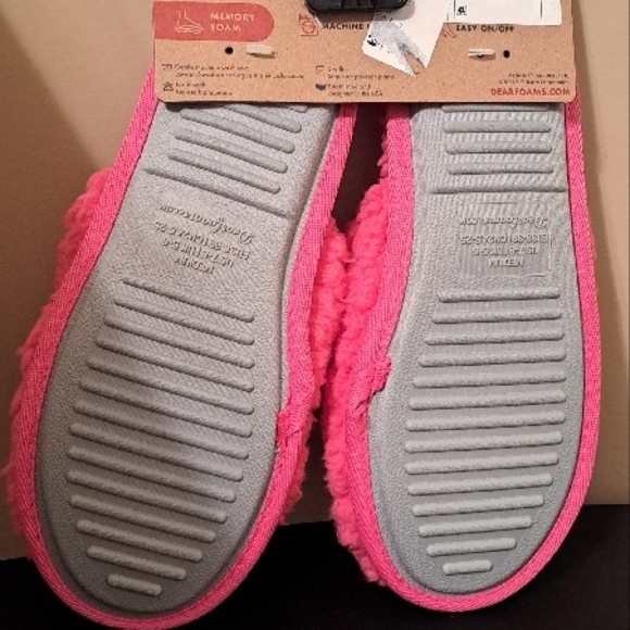 DeLuxe Merry Pink Fuzzy Slippers by Dearfoams - Picture 2 of 4